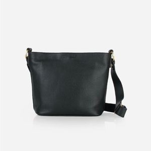 Poppy Barley The Right Size Tote - black pebbled leather